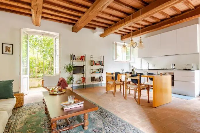 Former Monastery With Views Of Umbria * פרוג'ה