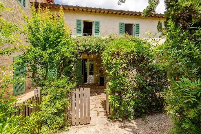 Former Monastery With Views Of Umbria * פרוג'ה