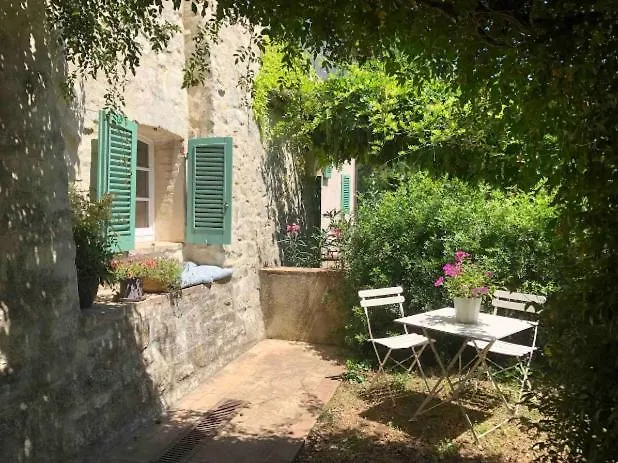Former Monastery With Views Of Umbria בית נופש